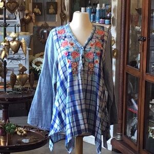 0149 Angel Heart Floral Embroidered Plaid Women's Blouse; VGUC size L